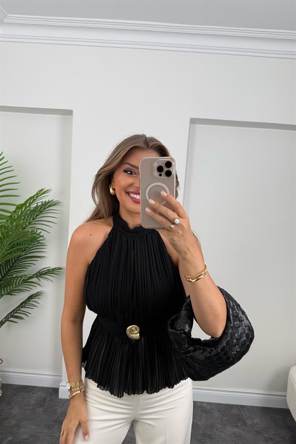 Marka Model Pileli Tasarım Bluz Siyah