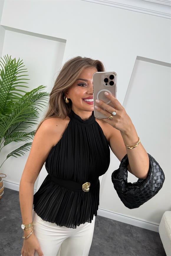 Marka Model Pileli Tasarım Bluz Siyah
