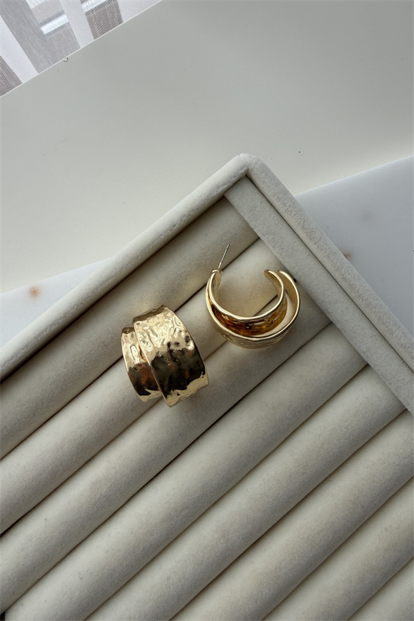 Marka Model Plaka Halka Küpe