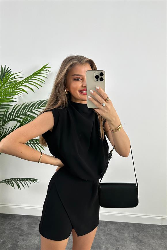 Marka Model Şort Etekli Krep Tulum