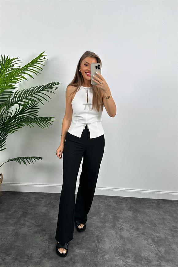 Marka Model Tasarım Fiyonklu Bluz Beyaz