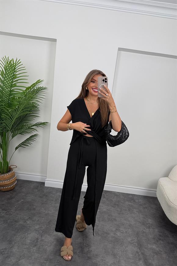 Marka Model Tasarım Kruvaze Takım Siyah