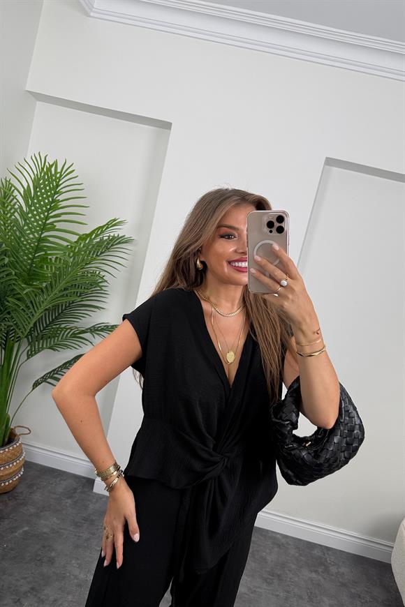 Marka Model Tasarım Kruvaze Takım Siyah