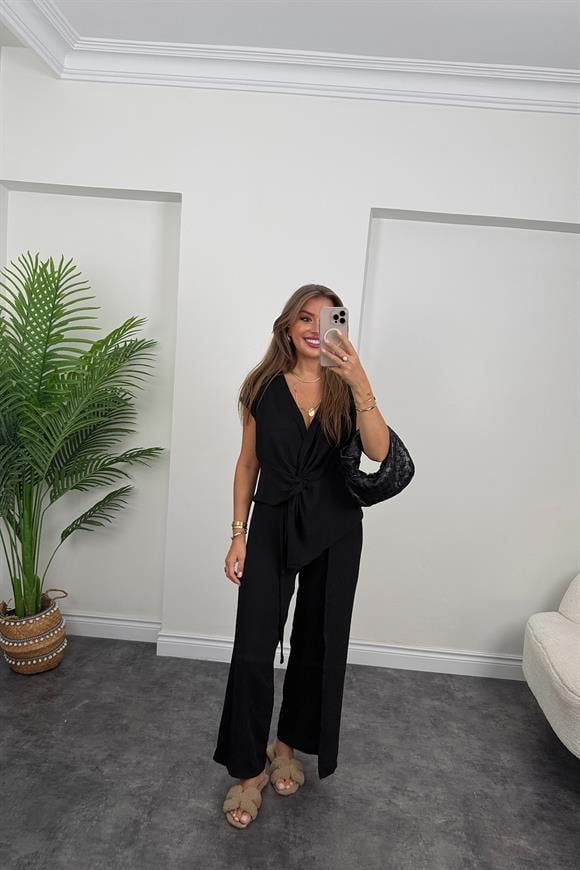 Marka Model Tasarım Kruvaze Takım Siyah