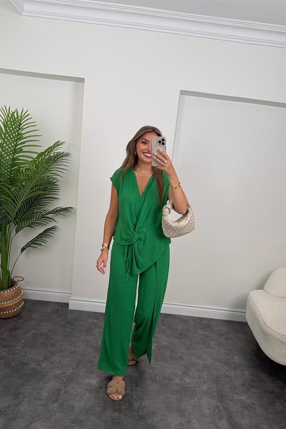 Marka Model Tasarım Kruvaze Takım Yeşil