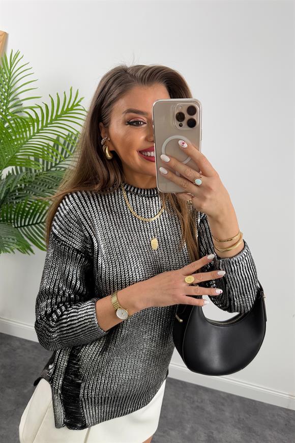 Marka Model Varaklı Yırtık Tasarımlı Yumoş Kazak Gümüş