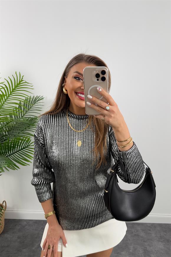 Marka Model Varaklı Yırtık Tasarımlı Yumoş Kazak Gümüş