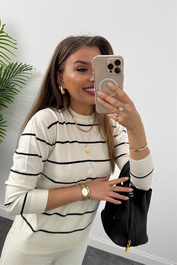 Massi Model 1. Sınıf Kalite Kaşmir Dokulu Marin Triko Ekru