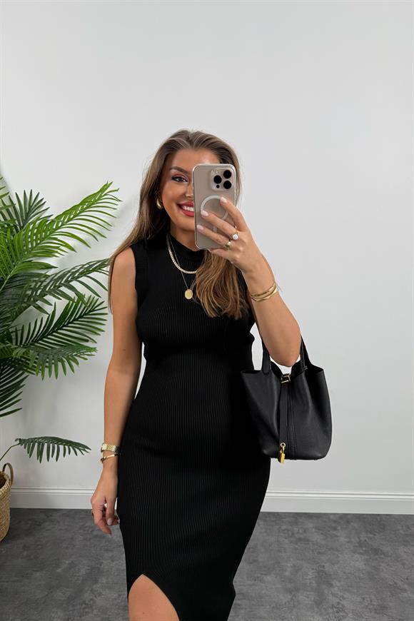 Massi Model İpek Merserize Yırtmaçlı Sıfır Kol Triko Elbise Siyah