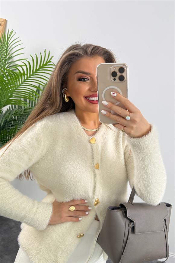 Massi Model Lüx Kalite Kalp Düğme Peluş Triko Hırka Krem