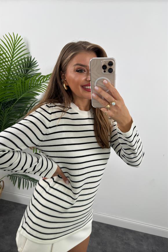 Massi Model Marin İnce Triko Beyaz Çizgili