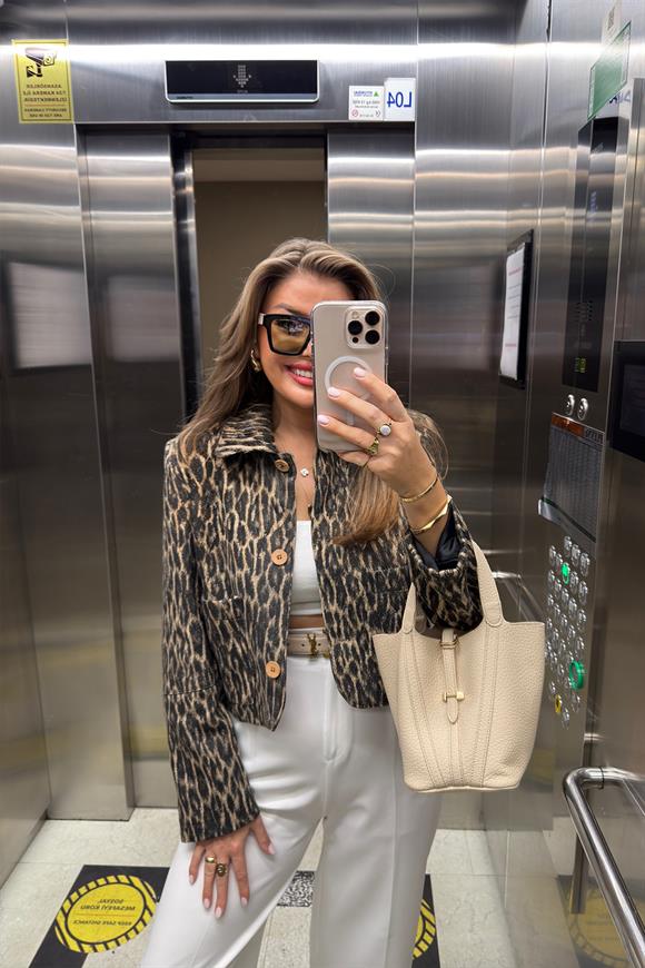 Massi Model Vatkalı Astarlı Soft Leopar Kaşe Ceket