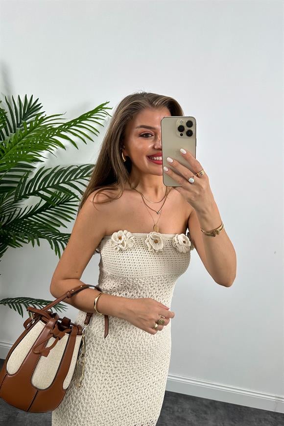 Nisan Marka Lüx Kalite Yakası Çiçekli Tasarım Örme Elbise