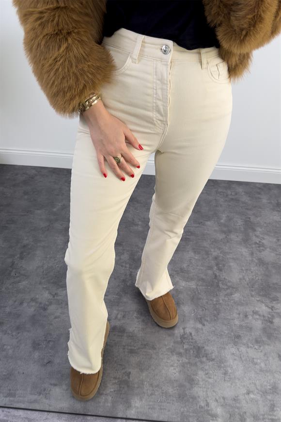 Orjinal Marka Paçası Kesik Yırtmaçlı Taş Jean