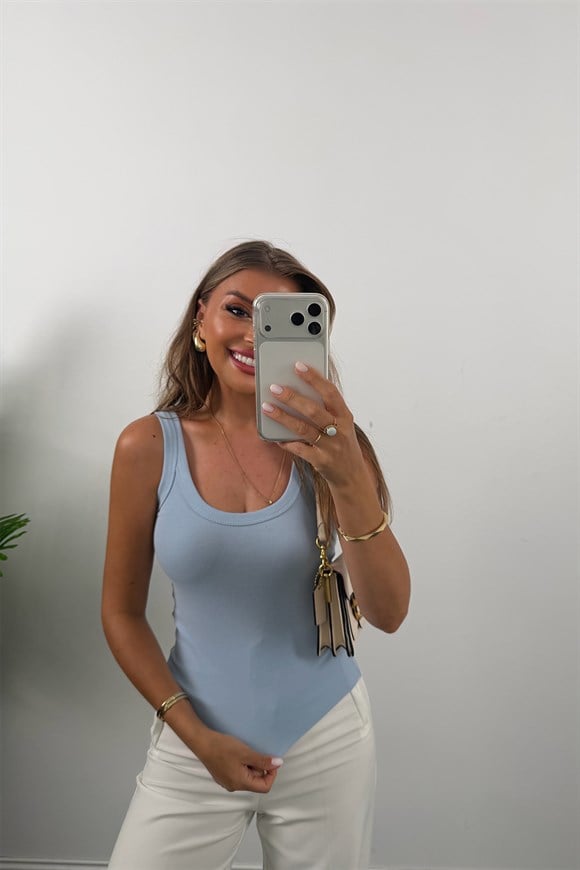 Orjinal Marka Tam Pamuklu U Yaka Basic Atlet Pastel Mavi