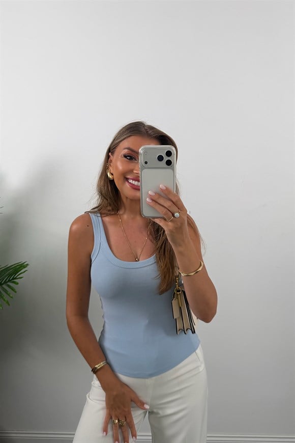 Orjinal Marka Tam Pamuklu U Yaka Basic Atlet Pastel Mavi