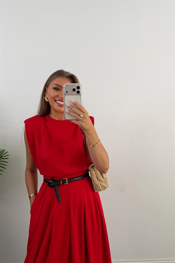 Oysh Kumaş Vatkalı Etek Bluz Takım Kırmızı