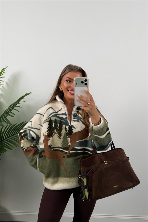 Oysh Model Ağaçlı Geyikli Polar Sweat