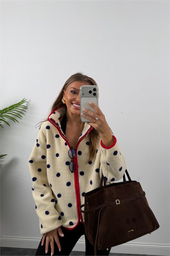 Oysh Model Polar Ceket Krem Lacivert Puantiye Kırmızı Biye