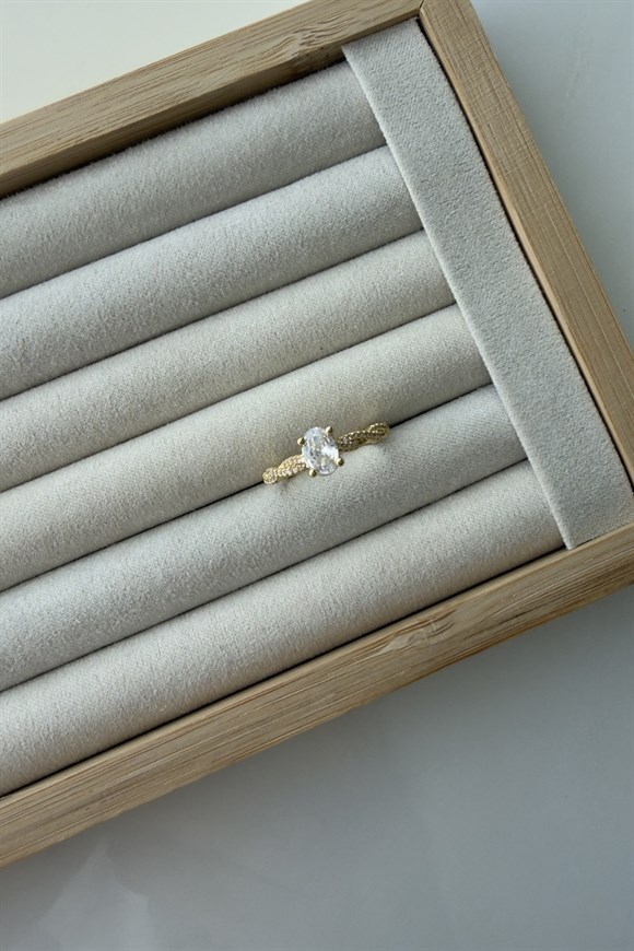 Özel Seri Burgu Model Tek Taş Yüzük