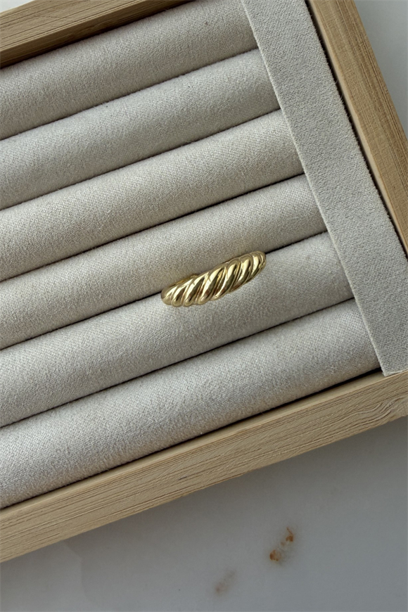 Özel Seri Burgu Model Yüzük