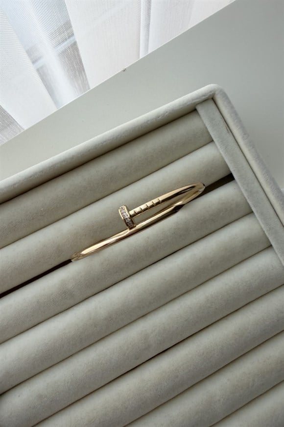 Özel Seri Çivi Model Bileklik 