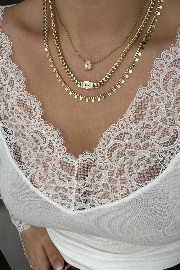 Özel Seri Kare Sıra Pullu Kolye