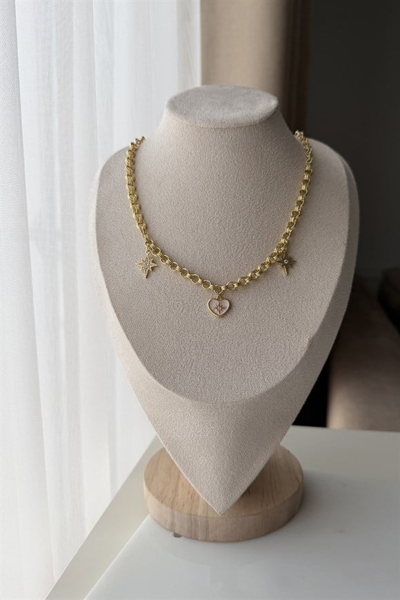 Özel Seri Marka Model Kalp Charmlı Kolye