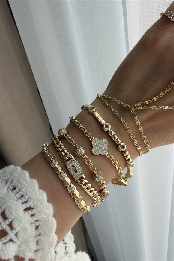 Özel Seri Marka Model Klipsi Taşlı Gurmet Bileklik