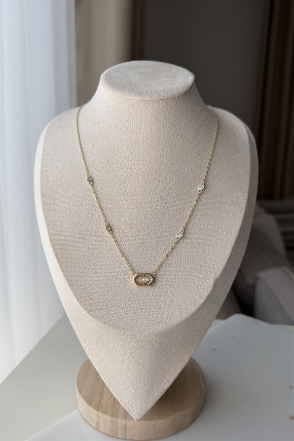 Özel Seri Marka Model Ortası Baget Taş Kolye