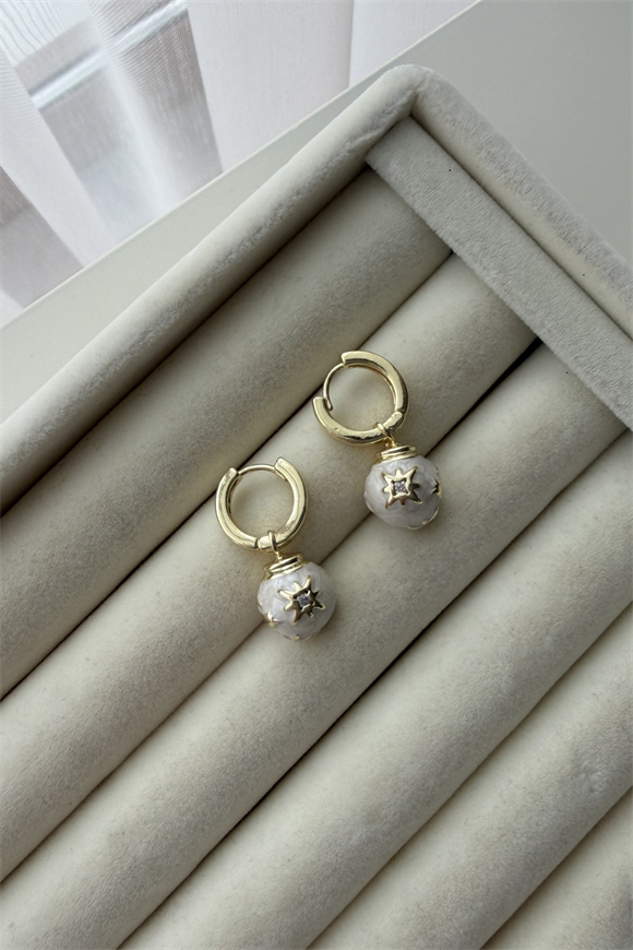 Özel Seri Marka Model Sedefli Top Küpe