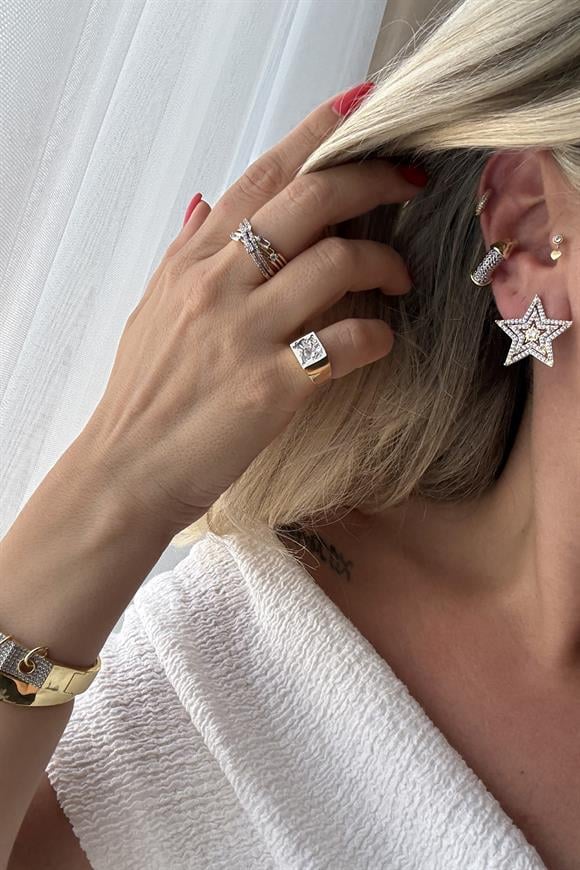 Özel Seri Marka Model Zirkon Taşlı Mix Star Küpe