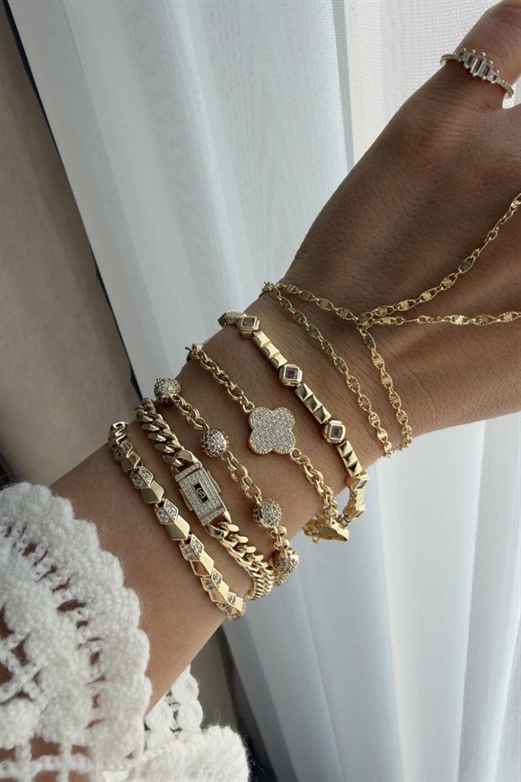 Özel Seri Taş Detaylı Kare Plaka Model Bileklik