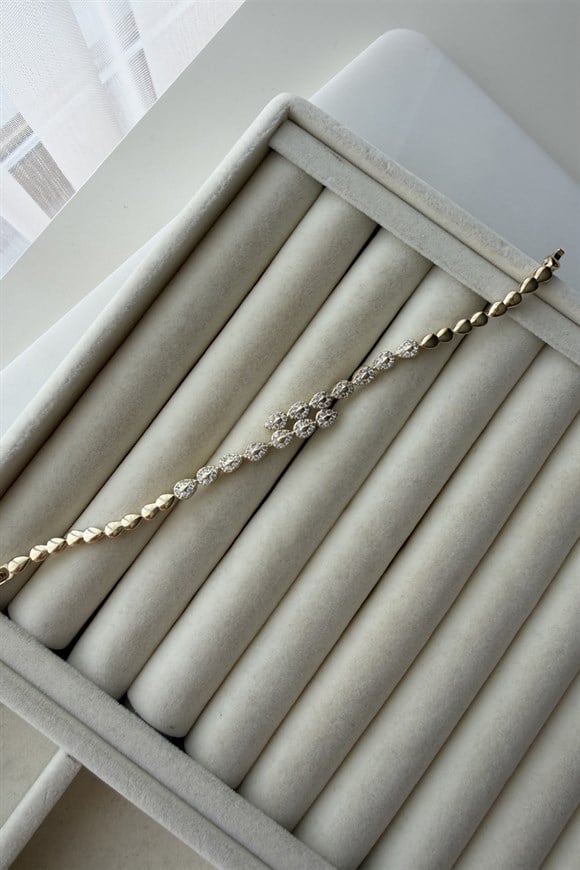 Özel Seri Zirkon Taşlı Damla Model Bileklik