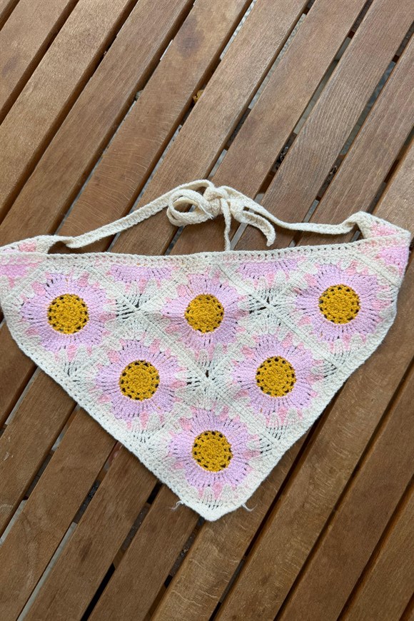 Papatya Motifli Üçgen Bandana