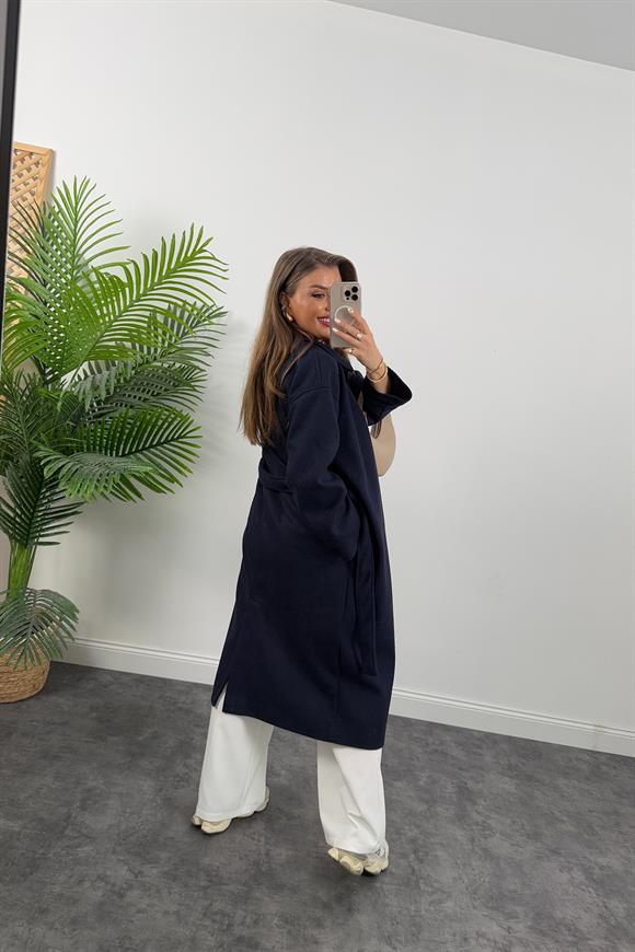 Pinterest Model Tam Boy Düğmeli Maxi Kaşe Kaban Lacivert