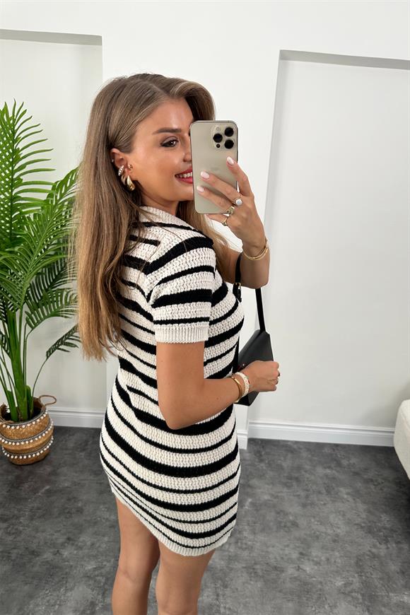 Polo Yaka Siyah Beyaz Çizgili Örme Elbise