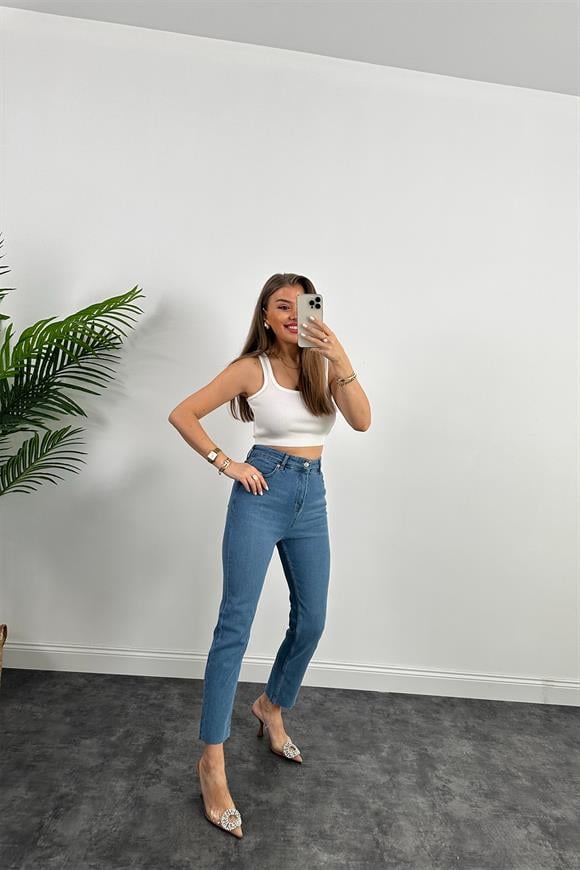 Premium Kalite Likralı Seri Paça Kesik Boyfit Jean Klasik Mavi