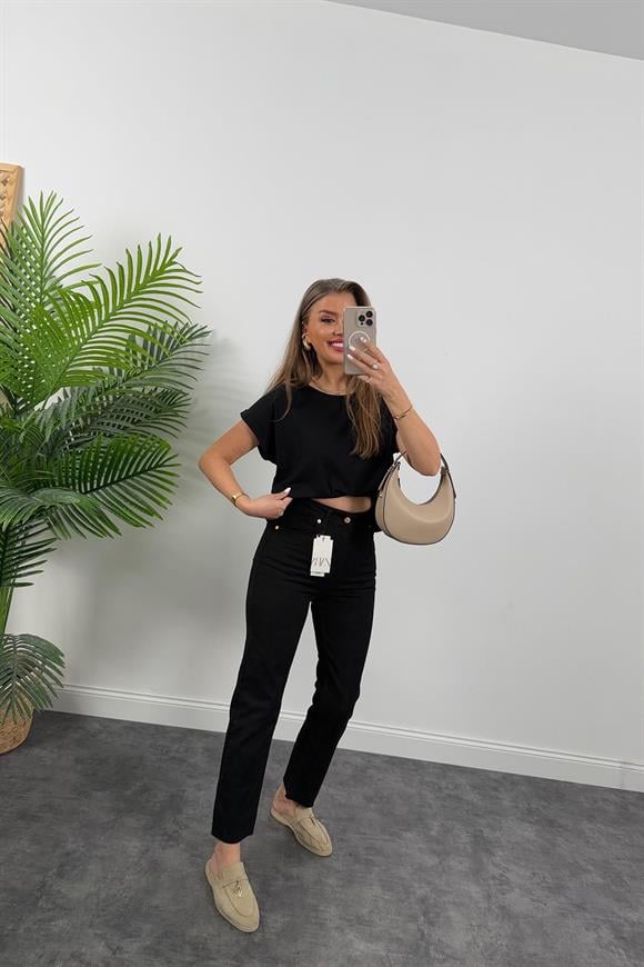 Premium Kalite Paçası Kesik Toparlayıcı Boyfit Jean Siyah 