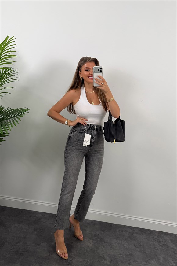 Premium Kalite Paçası Kesik Toparlayıcı Boyfit Jean Açık Gri 1008 