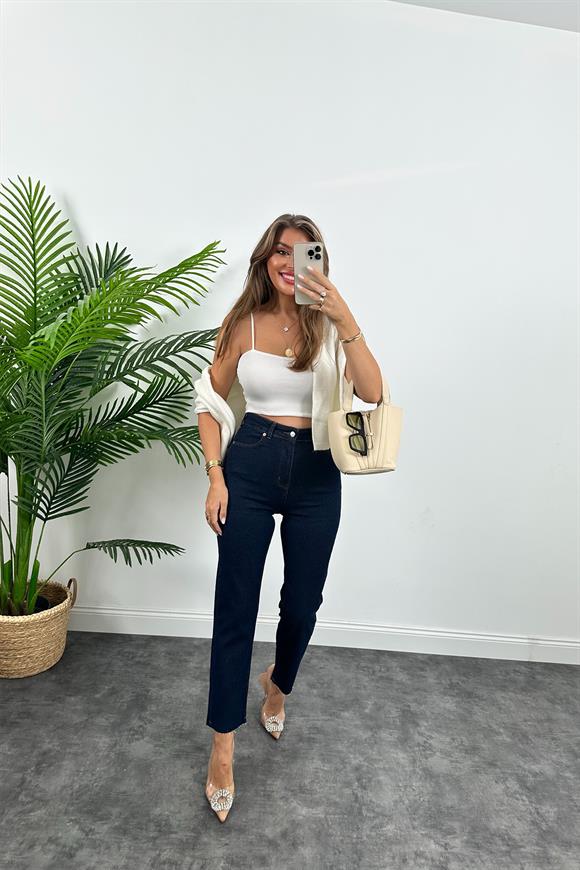 Premium Kalite Paçası Kesik Toparlayıcı Boyfit Jean Lacivert  