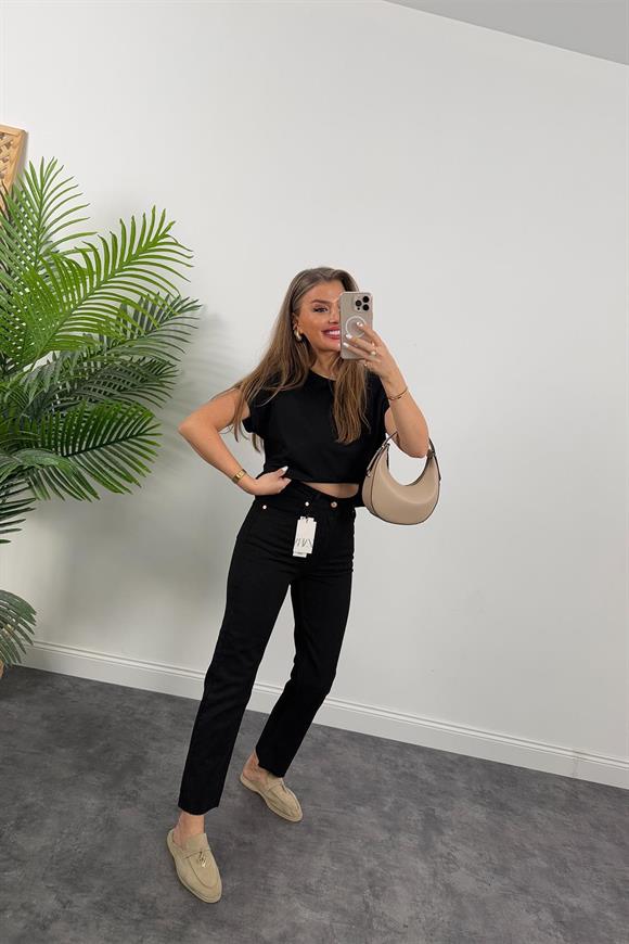 Premium Kalite Paçası Kesik Toparlayıcı Boyfit Jean Siyah 