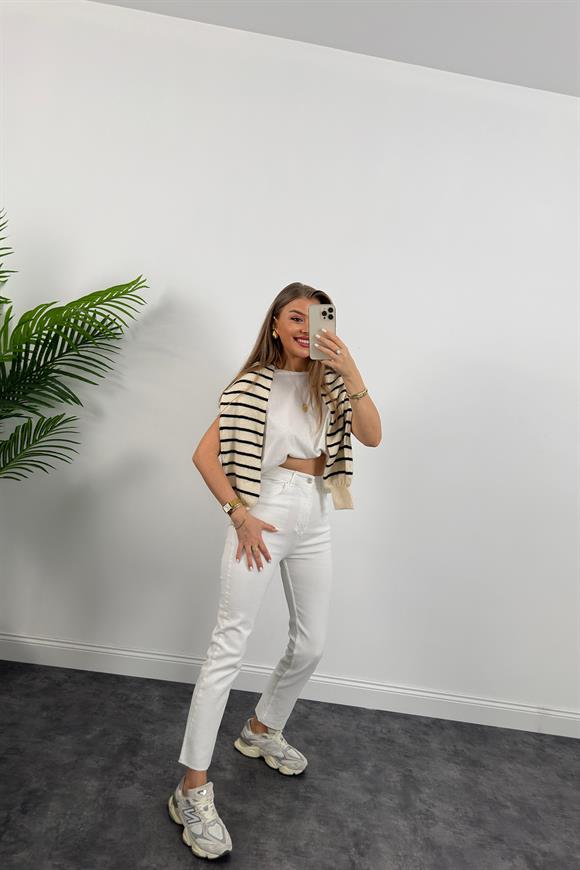 Premium Kalite Paçası Kesik Toparlayıcı Boyfit Jean Beyaz