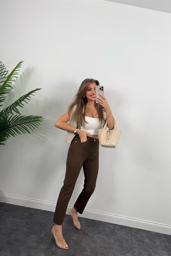 Premium Kalite Paçası Kesik Toparlayıcı Boyfit Jean Acı Kahve