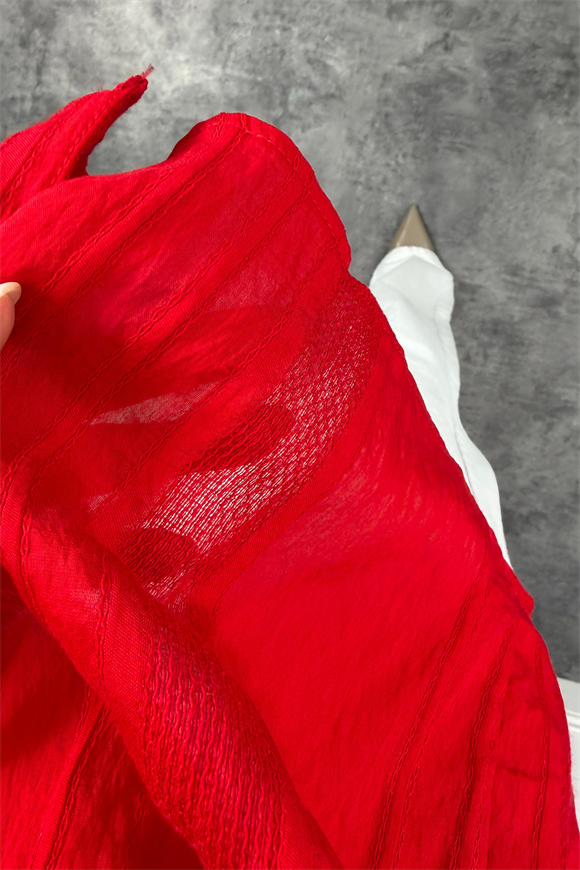 Premium Kalite Transparan Detaylı Nakışlı Tensel Gömlek Kırmızı