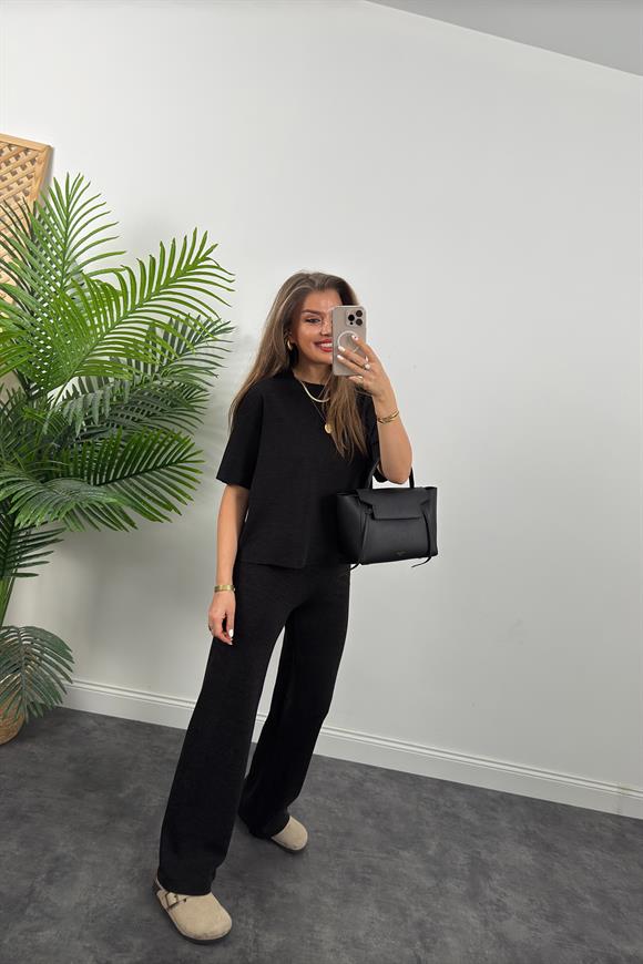 Premium Seri 4 Mevsim Likralı Basic Örme Takım Siyah