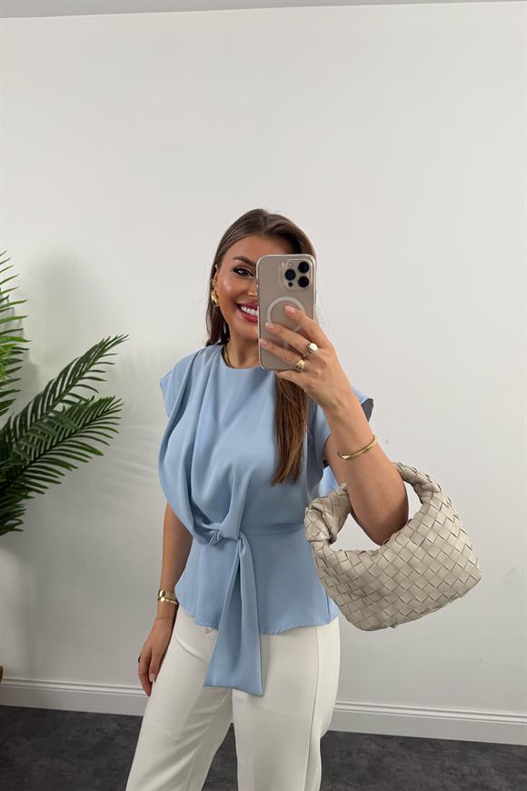 Premium Seri Bağcık Detaylı Dökümlü Bluz Tatlı Mavi