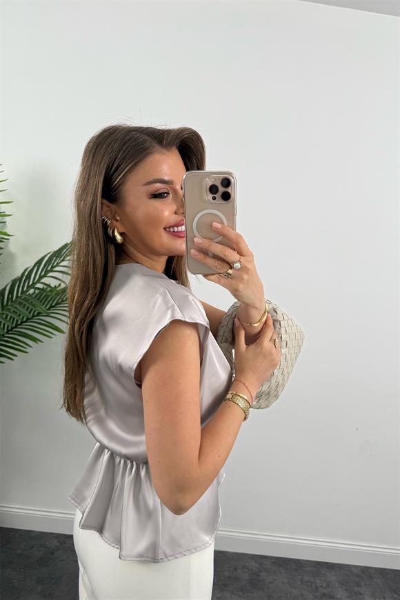 Premium Seri Bağcık Detaylı Dökümlü Bluz Gümüş Gri