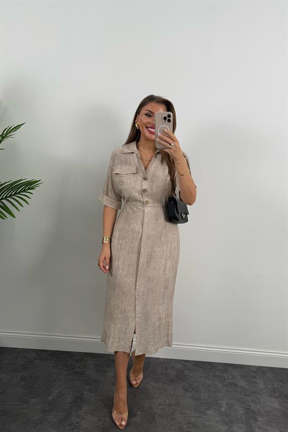 Premium Seri Beli Lastikli Ahşap Düğmeli Midi Boy Elbise Naturel Bej