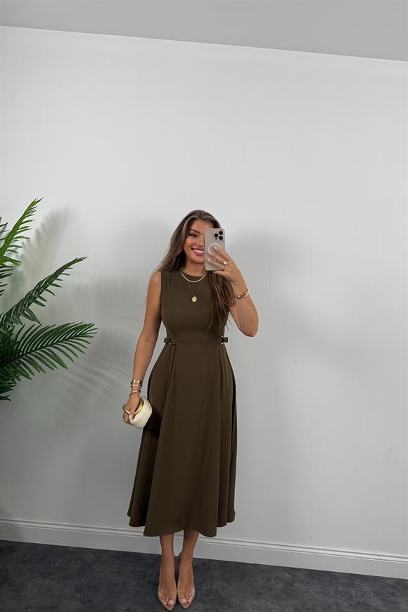 Premium Seri Beli Tokalı Parçalı Midi Kloş Elbise Haki